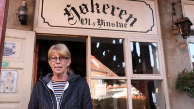 Conny fortsætter stilen på Høkeren