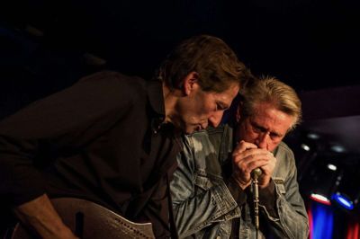 Martin Blom og Henrik Hansen spiller svedende blues and roots i Alling.