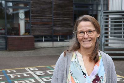 Skoleleder Pia Haunstrup Jensen fra Gl. Rye Skole garanterer, at skolen både har plads til flere elever og til de flere klasser, som et nyt, nationalt klasseloft kan udløse. Foto: Mathias Mark Iversen