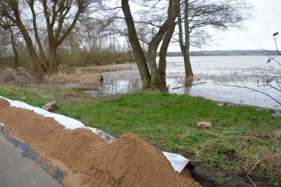 Alken-området har flere gange været ramt af oversvømmelse, når vandstanden i Mossø stiger. Et to-årigt forsøg viser, at Gudenåen er hovedårsagen til problemerne.