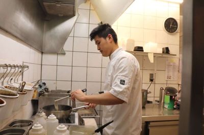 I sidste uge var der igen mange, der ville læse om Trygs rolle i Ry. Flere personer og foreninger meldte sig på banen i debatten, men derudover var der også mange læsere til artiklen om den thailandske restaurant, Kobkun, som kokken New åbnede i april. I artiklen kan du læse om, hvordan det er gået siden åbningen, og hvilken ret beboerne i Ry oftest bestiller i Kobkun. Foto: Mathias Mark Iversen