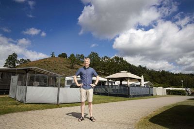 På Birkhede Camping ved Ry frygter ejer Thomas Cordtz, at store bededag bliver sløjfet. Det vil koste på indtjeningen, siger han. Foto: Martin Ballund