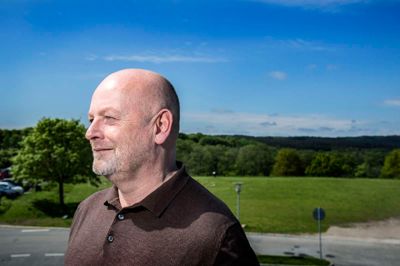 I sidste uge var der rigtig mange læsere i historierne om Brugsforeningen Tryg. Bestyrelsesformand Carsten Bank-Mikkelsen var blandt andet ude og invitere til dialogmøde angående en mulig historie om Trygs rolle i forbindelse med at Rema 1000 kommer til Ry Øst. Foto: Martin Ballund