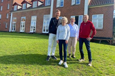 Gruppen bag Hotel Democracy er igen klar med et program til grundlovsdag på Himmelbjerget. Fra venstre er det forstander på Ry Højskole, Stefan Kvamm, Marianne Purup fra Greenways, Tina Grimstrup, Skanderborg Bibliotekerne og Jeppe Bai, Museum Skanderborg.