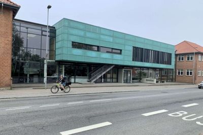Mølleskolen i Ry er en af de skoler, hvor en fremrykket SFO-start ville have betyder udgifter til ombygninger. Nu er forslaget taget af bordet.