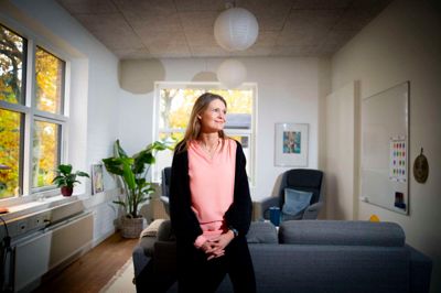 Lisbet Hartwell fra Gl. Rye er blevet selvstændig børne- og familiepsykolog i Ry, hvor hun er rykket ind i Psykologhuset på Brunhøjvej. Hun er dog også tilknyttet Horsens Kommune.