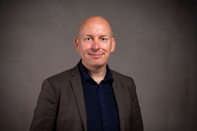 Kommunaldirektør i Skanderborg Kommune, Lars Clement morer sig lidt over, at Nordic Waste har angivet, at de skylder 471 kroner til kommunekassen. En regning, der i øvrigt blev betalt i mandags.