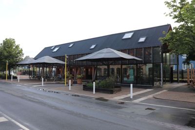 Der har været flere forskellige forsøg på virksomhed i Torvehallen i Ry. Nu rykker Skanderborg Kommune ind med Danmarks Smukkeste.