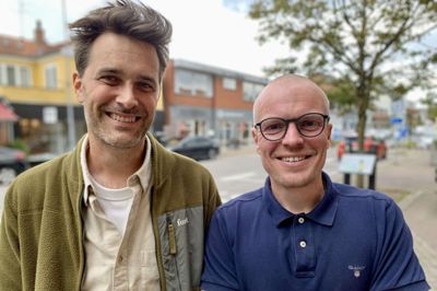 Thomas Cordtz (th) stopper som leder af Konservative i byrådet i Skanderborg og stopper i politik, når vaklgperioden næste år er slut. Christian Wibe-Marker (tv) tager over.