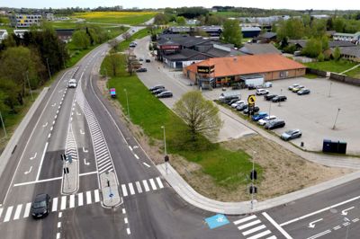 Tyve klippede sig gennem taget på SuperBrugsen i Ry.