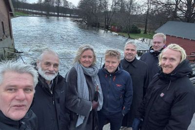 Klima-, miljø- og planudvalget på tur til Ry Mølle. Fra venstre Claus Leick, Peter Kjær, Birthe M. Andersen, Tommas Leth, Torben Wallner, Morten Møller og Andreas Tang-Brock.