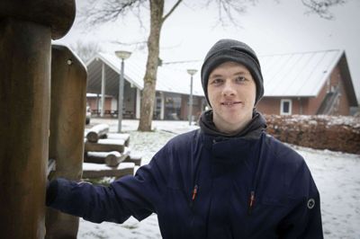 Jeppe Madsen er glad for at være frivillig i Kjelsø Lejren, og han kommer gerne igen næste år.