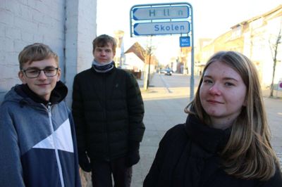 Filip Virklund Martinussen, Laura Holm Jensen og Kristian Smedegaard Andersen skriver i denne uge om ungeforhold i Kjellerup.