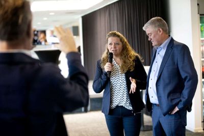 Silkeborgs nye borgmester, Helle Gade (S), var en slags konferencier til afskedsreceptionen. Foto: Jakob Stigsen Andersen
