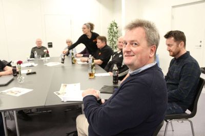 Jens Fahlberg mener, at det er synd, for de haller der mister pemge, men han egen hal har hele tiden været bagud, siger han.