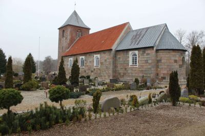 Levring Kirke er sognets ældste bygningsværk, og det historiske inventar har enten lokalhistorisk eller national værdi og skulle istandsættes efter fugtskaden i 2020. Arbejdet er færdigt og prisen var godt 1,6 millioner kroner. Foto: Morten Hallstrøm