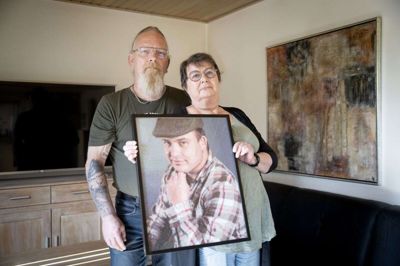 I lørdagens avis fortalte Jonas Monrad Iversens forældre om deres kamp for at få placeret et ansvar for deres søns selvmord. I dag fortæller vi om, hvordan cykeltræneren, der blev stukket med kniv af Jonas Monrad Iversen den 8. september 2020, har oplevet de sidste halvandet år. Foto: Jakob Stigsen Andersen