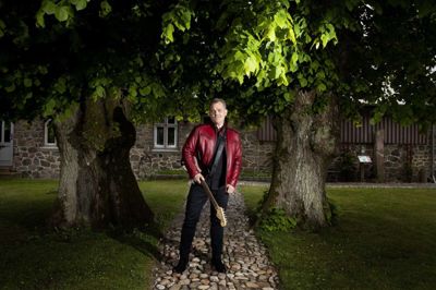 Mikkel Hartvig Haaning spiller ved Kjellerup Mikro Festival.