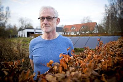 Lars Bøegh Nielsen vil bruge en sidste mulighed for at få flyttet eller fjernet den østligste af de tre vindmøller ved Marsvinslund. Foto: Jakob Stigsen Andersen