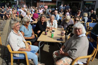 Kjellerup Mikrofestival 2022 - sol, sommer og dejlig musik. Foto: Rasmus Viuff