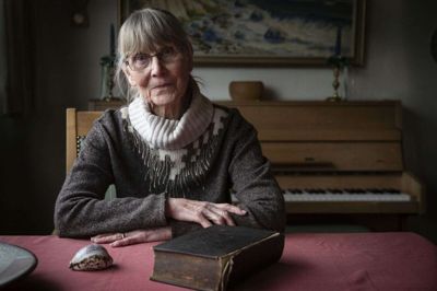Ellen Andersens liv har sin faste rodfæstning i livet som kristen. Troen på Gud sammen med familien og fællesskaber giver hendes liv mening. Foto: Martin Ballund