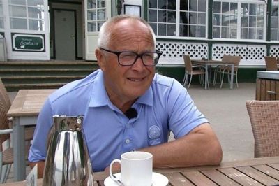 TV-journalisten Kurt Leth holder foredrag på Bakkegården i Thorning.