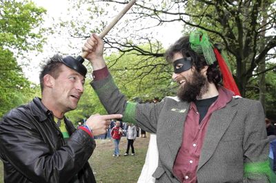 Tryllekunster Jesper Grønkjær på Hinge Søstival.