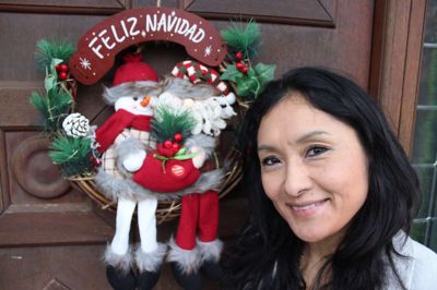 Elizabed Mendoza har gode minder fra julen i Lima i Peru, men hun elsker også den danske jul, og at danse rundt i hele huset til »Nu' det jul igen«.