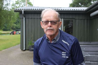 Kent Pedersen, nykåret æresmedlem i Tange Roklub, er naturmenneske og nyder at sidde ude på vandet og være tæt på naturen. Foto: Morten Hallstrøm