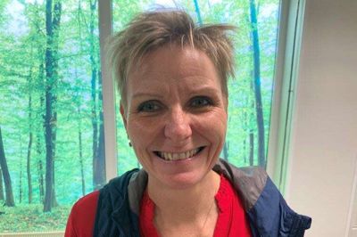 Laila Barrith holder foredrag om stress.