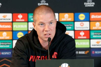 Cheftræner Mike Tullberg er klar på at samle handsken op, hvis Sturm Graz går ind til opgøret på MCH Arena med deres velkendte offensive, direkte stil. FCM-træneren mener nemlig, at en »åben« kamp vil passe de danske vicemestre godt.
