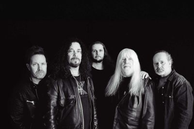 Sweet består af Andy Scott (guitar og vokal), Paul Manzi (vokal), Tom Cory (keyboard, guitar og vokal), Lee Small (bas og vokal) samt Adam Booth (trommer).