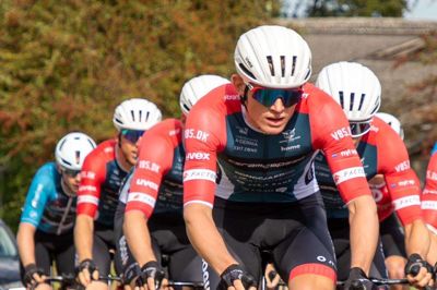 Herning Cykle Klubs elitemandskab CeramicSpeed Aros Forsikring Herning CK Elitehar haft en fin sæson på landevejene, hvor det før den sidste løbsweekend er blevet til fire sejre. Men drømmen om at træde et skridt op i niveau er sat på pause.