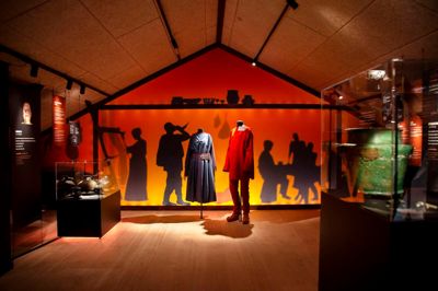 Kultursteder som eksempelvis Klosterlund Museum ved Bøllingsø er et eksempel på et lokalt sted, der kan søge om at blive såkaldt kultur-aktør og give gratis eller billigere adgang til oplevelser for unge mellem 15- og 24 år, der ikke er i uddannelse eller arbejde.