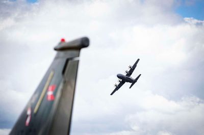 Forsvaret vil ikke oplyse, om der også har svævet droner rundt over Flyvestation Karup.