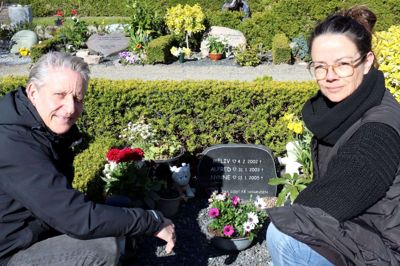 Anne Bente Volf er mor til tre: Meliv, Alfred og Nynne, som ligger på et fælles gravsted ved Fonnesbæk Kirke i Ikast. Foto: Laila Kempel