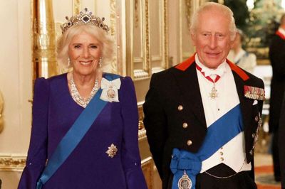 Kong Charles og dronning Camilla skal for første gang mødes med pave Leo til oktober. Mødet sker i Vatikanstaten, oplyser Buckingham Palace. (Arkivfoto).