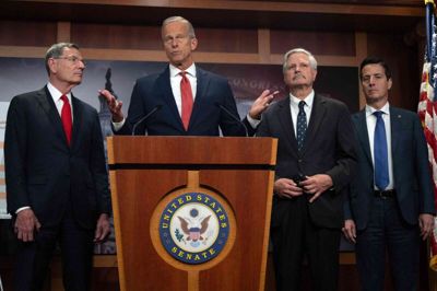 Både Republikanerne og Demokraterne holdt pressemøder, efter at endnu en afstemning om USA's budgetaftale mislykkedes natten til onsdag dansk tid.