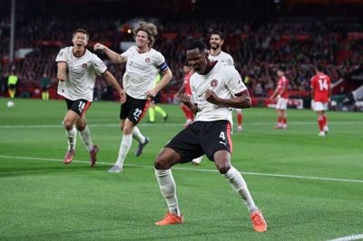 21-årige Ousmane Diao (t.h.) står noteret for 54 kampe og ikke mindst 9 scoringer i FCM-trøjen. Her fejrer senegaleseren sin træffer til1-0 i Europa League-sejren ude over Nottingham Forest.