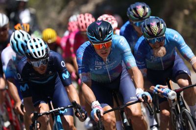 Israel-Premier Techs Jakob Fuglsang er ude af Touren. Foto: Ritzay Scanpix