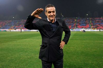 Finansmanden George Bekali ejer gennem et net af stråmænd, typisk hentet i familien, storklubben Steaua Bukarest. Foto: Ritzau Scanpix