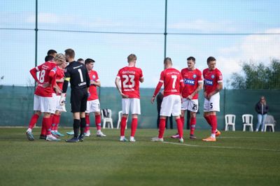 - Jeg synes, vi er blevet bedre og bedre igennem hele opstarten. Vi har fået mere styr på det defensive og det offensive, men der er stadig nogle ting i defensiven, som vi har en uges tid til at træne, sagde Anders Klynge efter 2-2 mod Bodø/Glimt. Foto: Søren Haulund/SIF