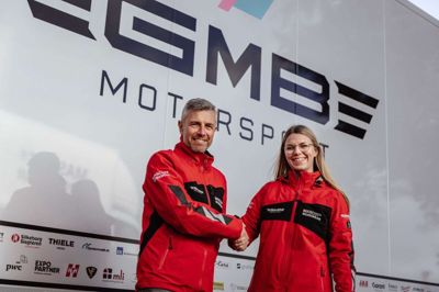 Henrik Lundgaard og medejer af GMB Motorsport Line Krogh Pedersen er godt tilfredse med det nye samarbejde. Foto: GMB Motorsport