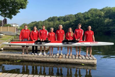 Fra venstre ses U18-landstræner og talentchef Finn Pape, Emily Bonney, Sebastian Rask, Caroline Faurschou, Christian Farstad, Julie Borup, Thorbjørn Rask samt assisterende U23-landstræner og cheftræner Jonas Saelens. Foto: Silkeborg Kajakklub