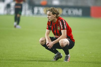Brommapojkarnas Oscar Pettersson bliver ifølge avisens oplysninger fulgt af flere klubber - blandt andre SIF. Foto: Ritzau Scanpix