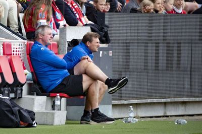Kent Nielsen er glad for mere end de tre point i sejren over Vejle. - Det giver også arbejdsro, siger han. Foto: Martin Ballund