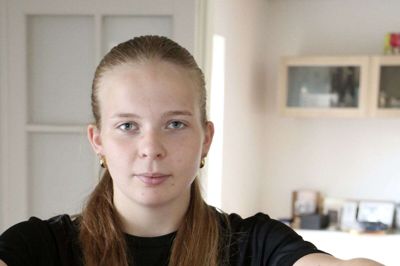 Nora Høg havde stor succes på U18-landsholdet. Nu drømmer hun om succes hos seniorerne og er indstillet på at gå den hårde vej.