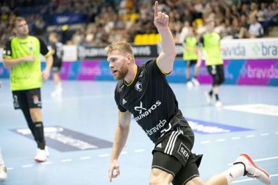 - Jeg vil selvfølgelig helst sige, at jeg er helt klar, og at jeg kan spille på samme niveau som tidligere. Men jeg ved også godt, at det tager tid efter så lang en skadesperiode. Vi må se. Jeg tager det dag for dag og arbejder hårdt for at ramme et højt niveau, lød det fra William Bogojevic.