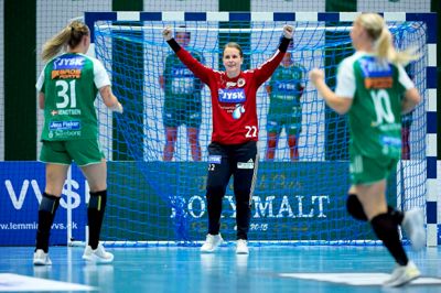 Stine Bonde stod fremragende og var en stor årsag til, at Silkeborg-Voel kunne trække sig sejrrigt ud af opgøret mod Nykøbing F. Håndboldklub.