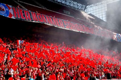 De omkring 6.000 SIF-fans i Parken gjorde det fantastisk i 2018-finalen, selv om de blev overmatchet af 25.000 Brøndby-tilhængere. Foto: Jakob Stigsen Andersen